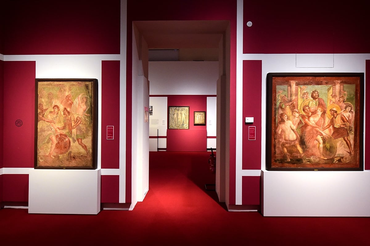 I pittori di Pompei. Exhibition view at Museo Civico Archeologico, Bologna 2022. Photo Roberto Serra