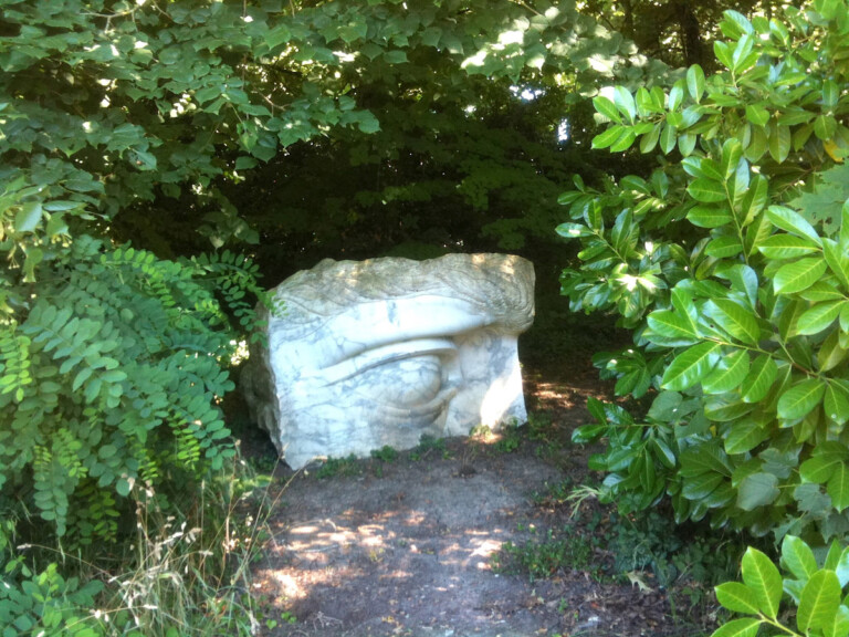 Il parco del Domain de Chaumont sur Loire, scultura di A. e P. Poirier. Photo Claudia Zanfi