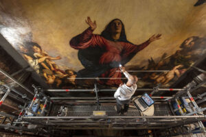 Dopo quattro anni di restauro, torna a splendere l’Assunta di Tiziano a Venezia