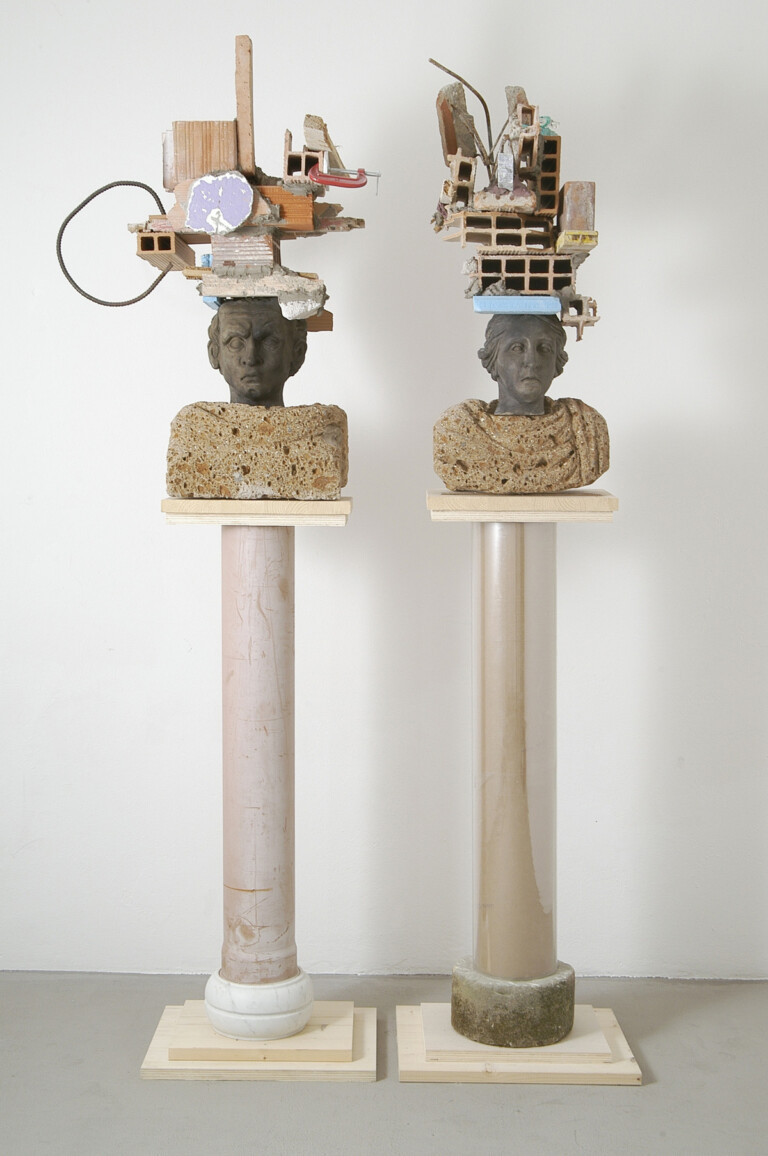 Leonardo Pivi, Lari, 2014, cultura polimaterica, installazione, 200 x 150 cm, Courtesy Gluck50