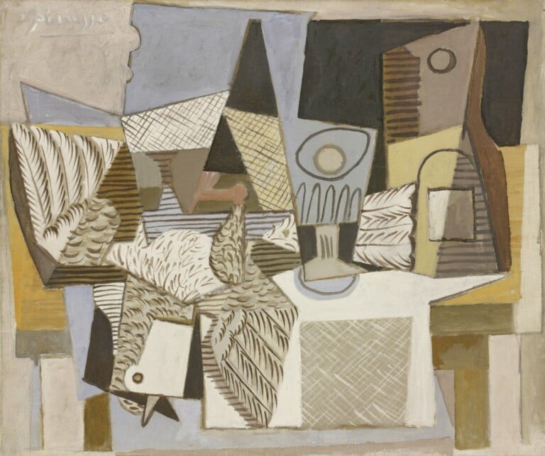 Pablo Picasso Still Life with Pigeon, 1919 Oil on canvas. 46,3 x 55,2 cm. Pérez Simón Collection, Mexico © Succession Pablo Picasso, VEGAP, Madrid, 2022