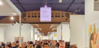 Paris+ par Art Basel la folla