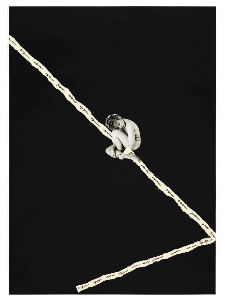 Scrittura arrampicata, 1976, collage su cartoncino, 70 x 50 cm. Ph. Angelo Latronico