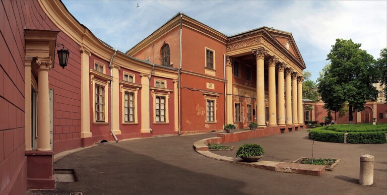 Teatro d'arte di Odessa prima dei bombardamenti ph Alex Levitsky & Dmitry Shamatazhi