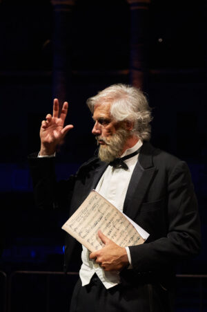 Massimiliano Finazzer Flory tra Verdi e Pasolini all’Auditorium di Milano