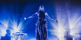 Lyra Pramuk, photo⁣ Kimberley Ross, courtesy C2C Festival