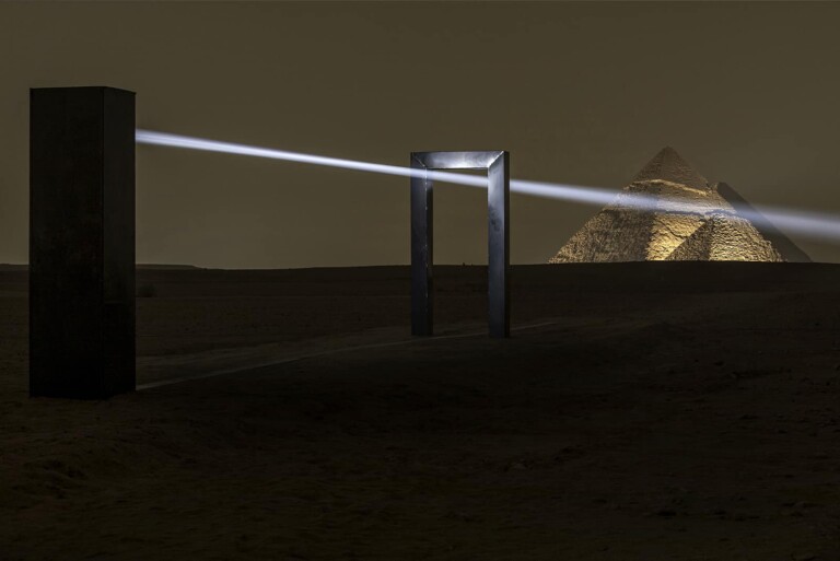 312480243 2562140143925785 6200187957297079702 n Un'installazione luminosa ai piedi delle Piramidi di Giza