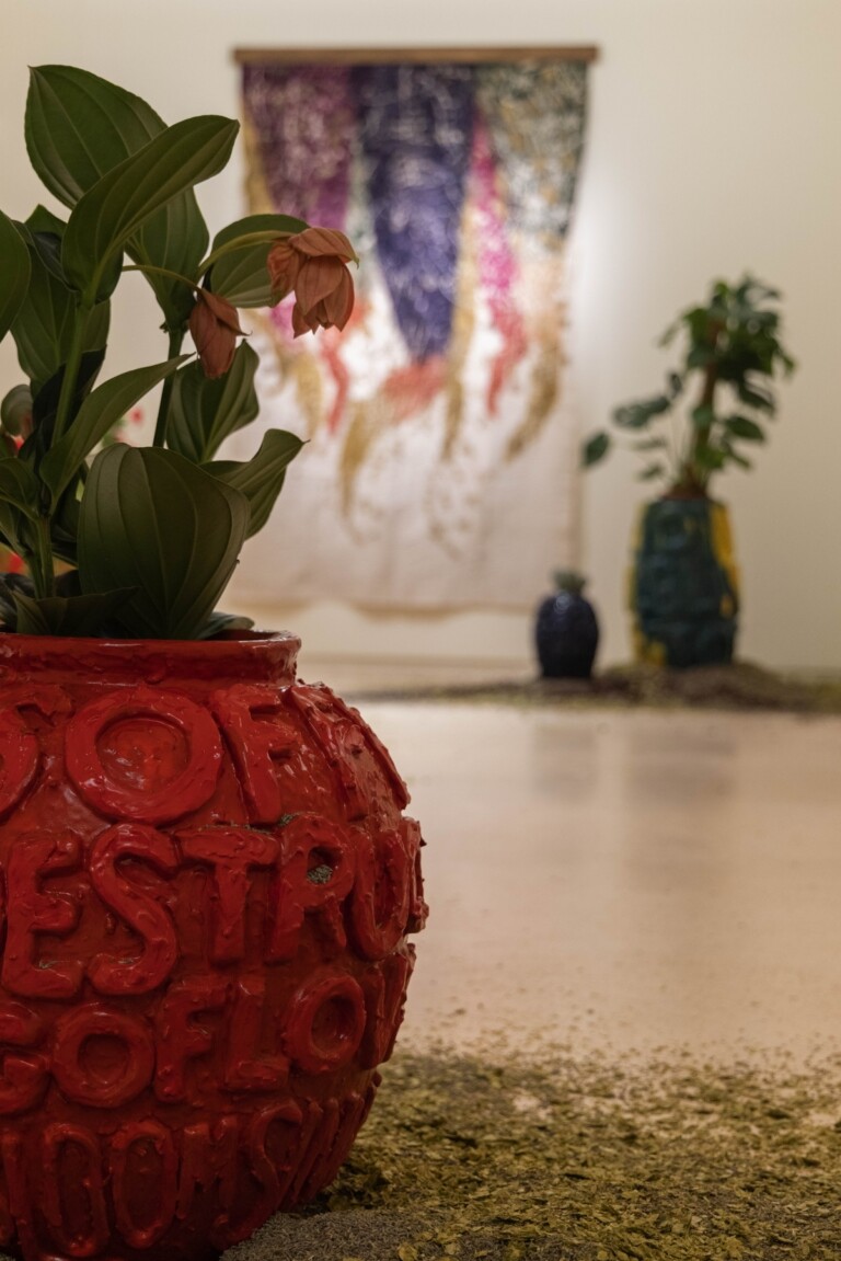 Alex Cecchetti, Sortilegio, exhibition view at Forof, Roma, 2022. Photo Monkeys Video Lab