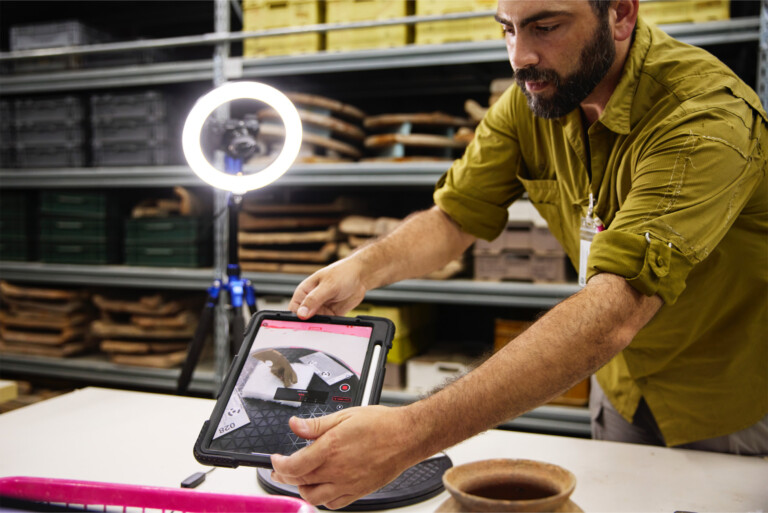 Ecco perché l’iPad sta cambiando il lavoro degli archeologi a Pompei