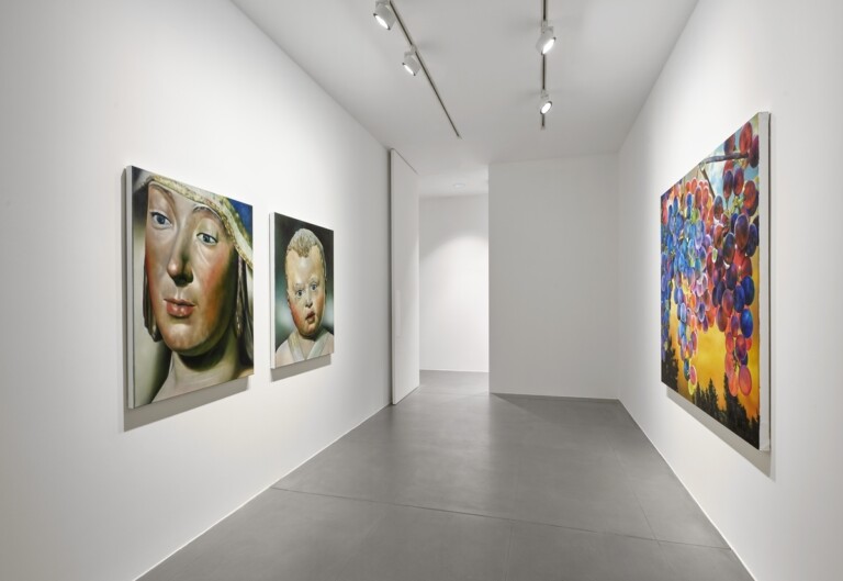 Karin Kneffel, Face of a Woman, Head of a Child, installation view at Gagosian, Roma, 2022