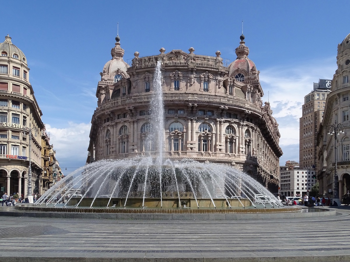 Genova, via Unsplash