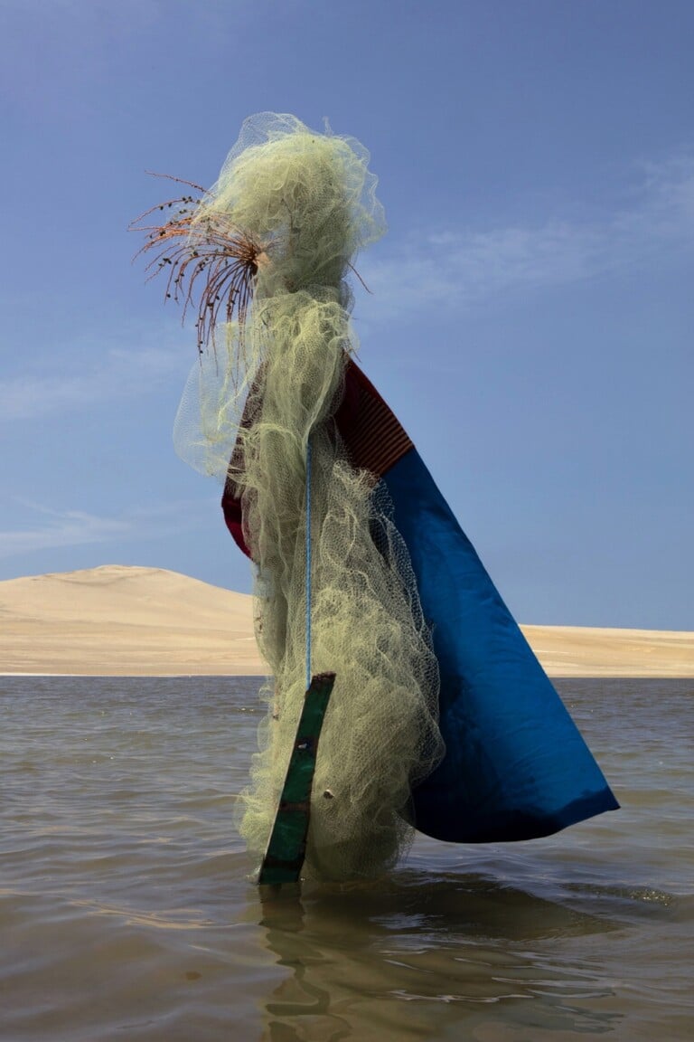 Lorenzo Vitturi Peruvian fishing Nets, Venetian boat tarp, Banana Leaf and Drift Wood in Paracas, 2022, archival pigment print (c) Lorenzo Vitturi, courtesy of Flowers Gallery