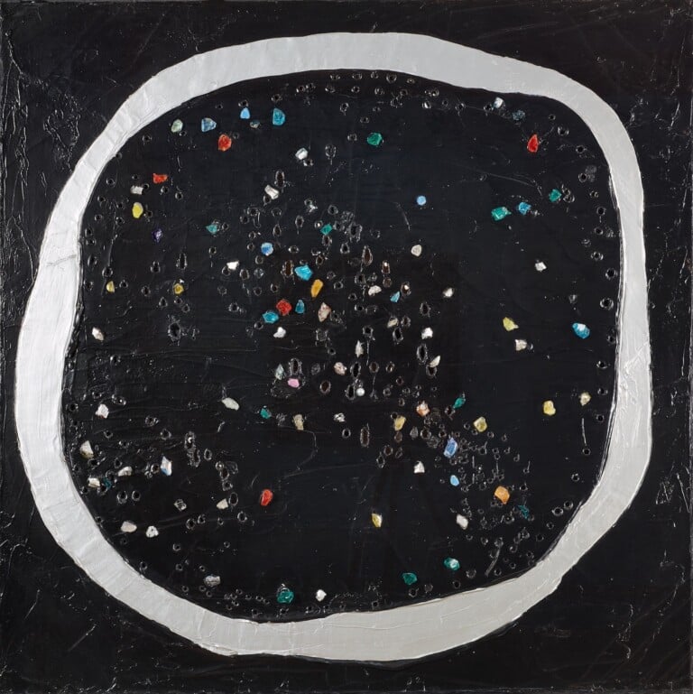 Lucio Fontana Concetto spaziale, La luna a Venezia 1961, ph Studio Vandrasch Milano © Fondazione Lucio Fontana by SIAE 2022