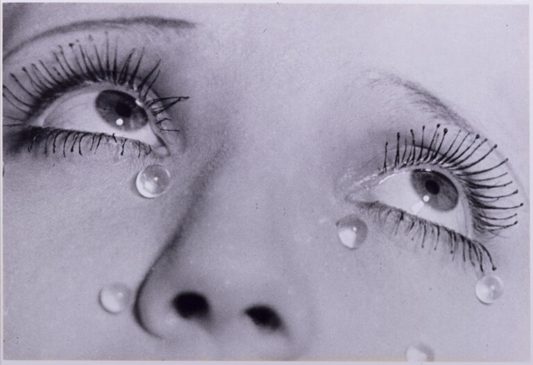 Man Ray, The Tears (Les deux yeux, le nez et les larmes), 1930 (1988). Collezione privata, Courtesy Fondazione Marconi, Milano. © Man Ray 2015 Trust / ADAGP – SIAE – 2022