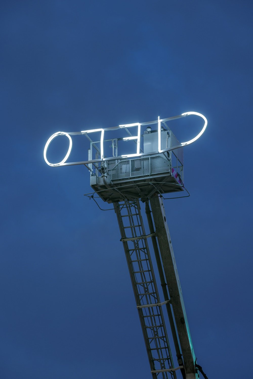 Marcello Maloberti, CIELO, 2022. Installazione performativa, Bangkok Art Biennale 2022. Ph. Soopakorn Srisakul