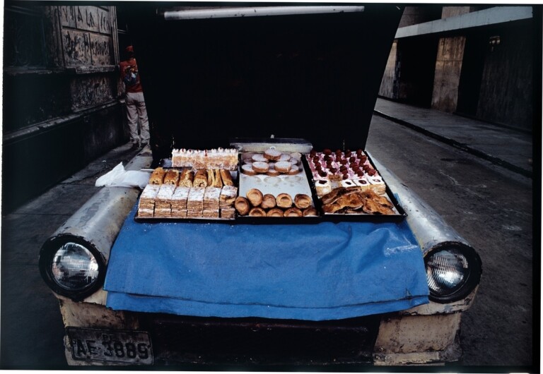 Miguel Rio Branco, Carro Dolce, Lima 1991, Fujiflex, cm 70 x 100 ca.
