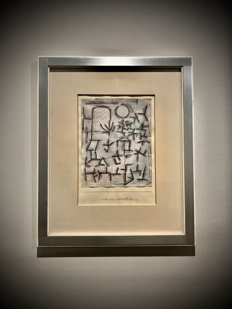 Paul Klee, Landschaft mit dem Tor, 1937, tempera su tela. Collezione Gori, Fattoria di Celle, Pistoia