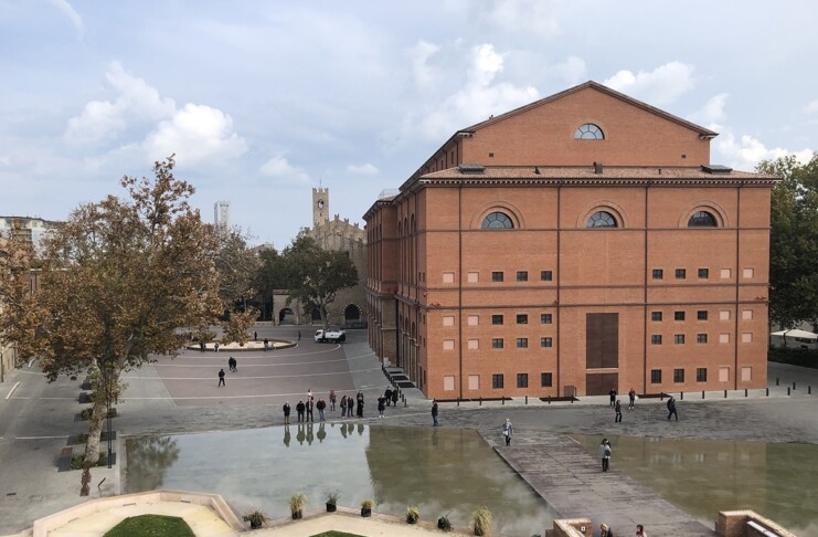 Piazza Malatesta e Teatro Galli, Rimini. Photo Marta Santacatterina