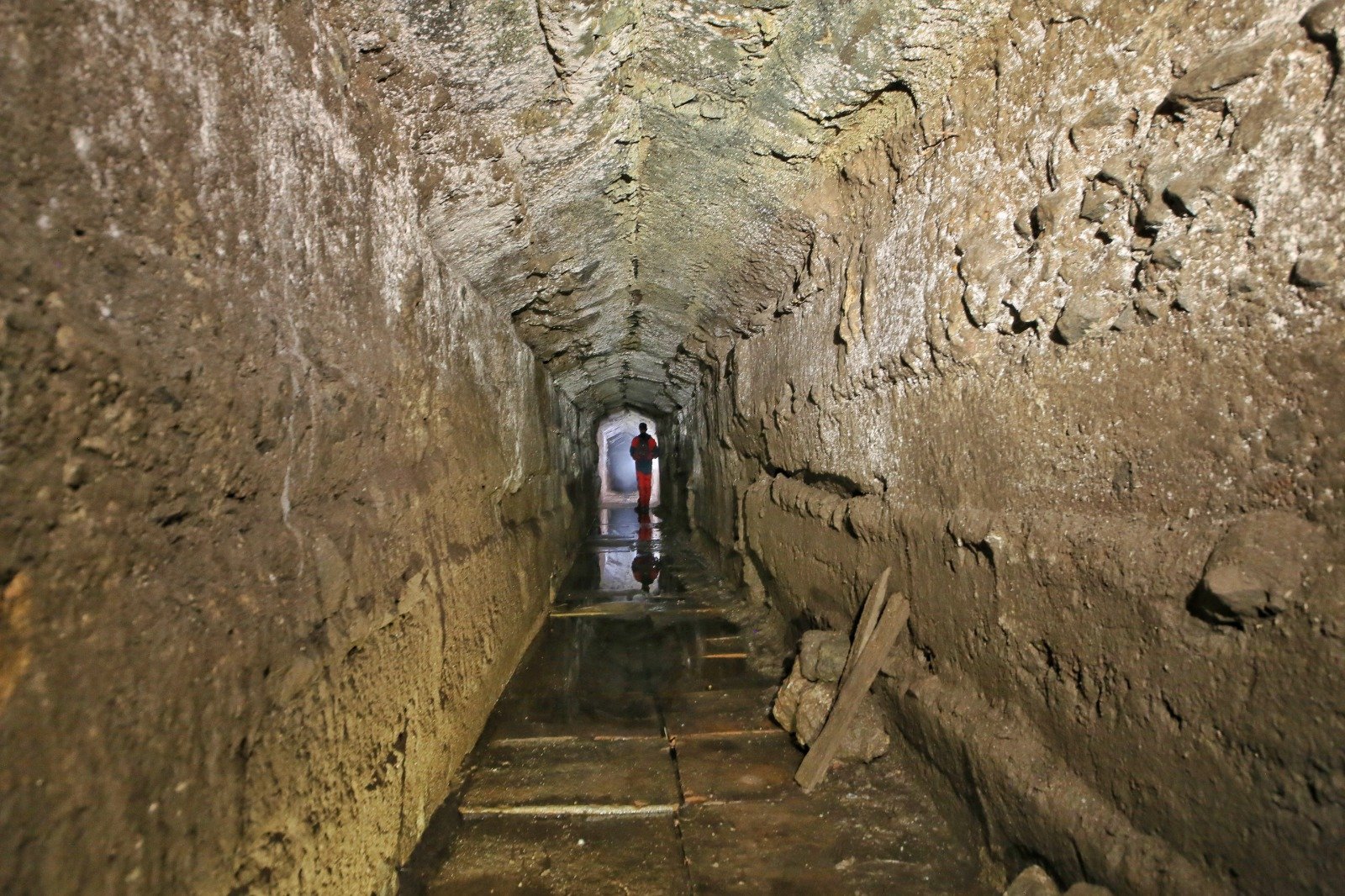 Parte finale del collettore sud. Archivio del Parco Archeologico del Colosseo