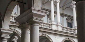 Palazzo Brera, Cortile foto di James OMara