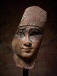 Volto di bara antropoide, Egitto, tra il 772 a.C. e il 426 a.C. Courtesy Axel Vervoordt, Wijnegem
