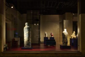 Tutta l’attualità della porcellana nella mostra di Sin-ying Cassandra Ho a Milano