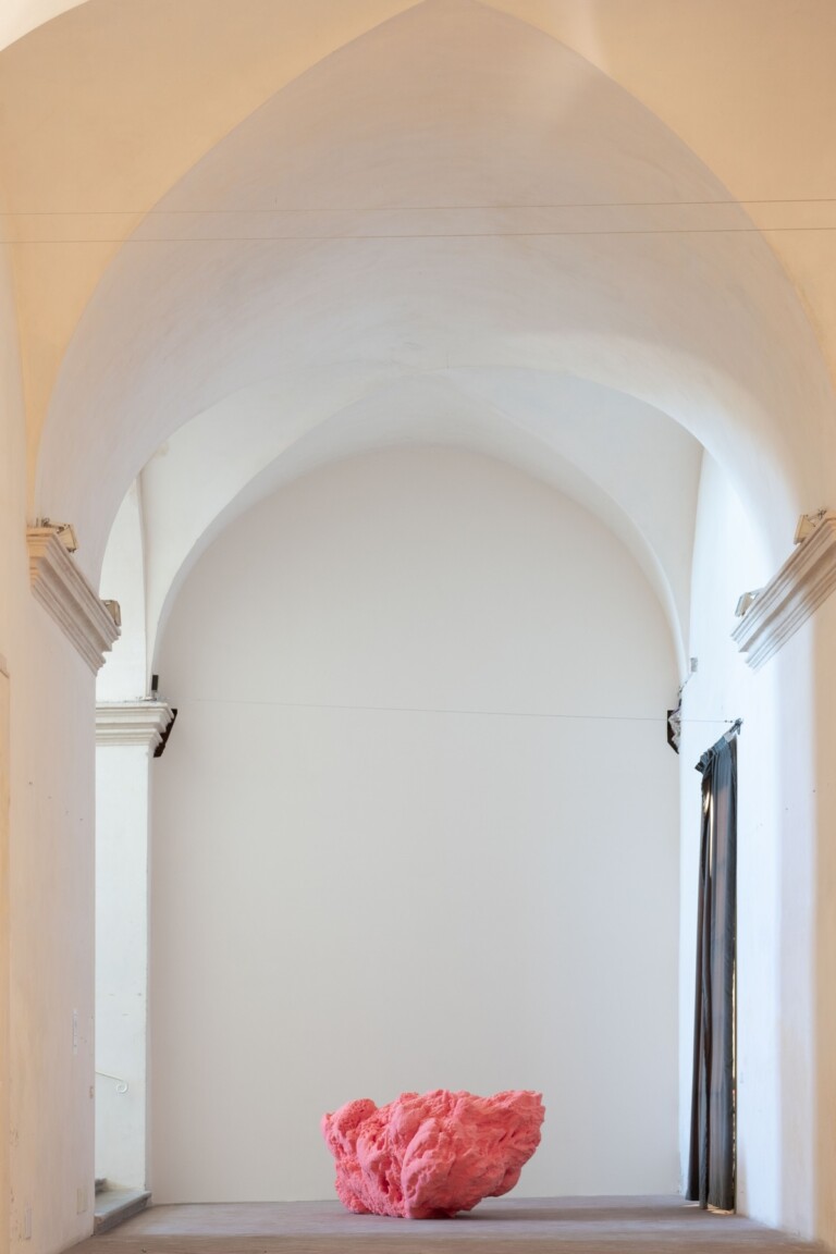 Enrico Minguzzi, La piena dell'occhio, exhibition view at ex convento di San Francesco, Bagnacavallo, 2022