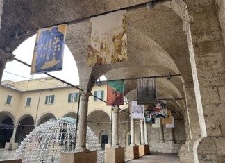 Home is the place to be, Installation view at Ascoli Piceno, 2022. Credit Associazione Defloyd