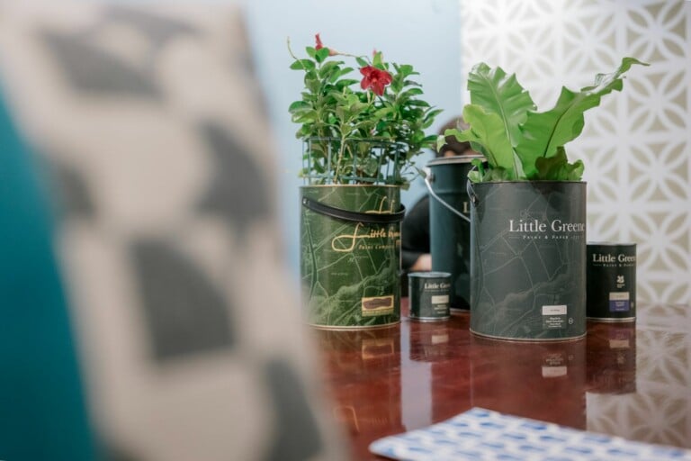 Little Blu, il nuovo spazio di Blu di Prussia con Little Greene