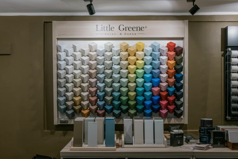 Little Blu, il nuovo spazio di Blu di Prussia con Little Greene