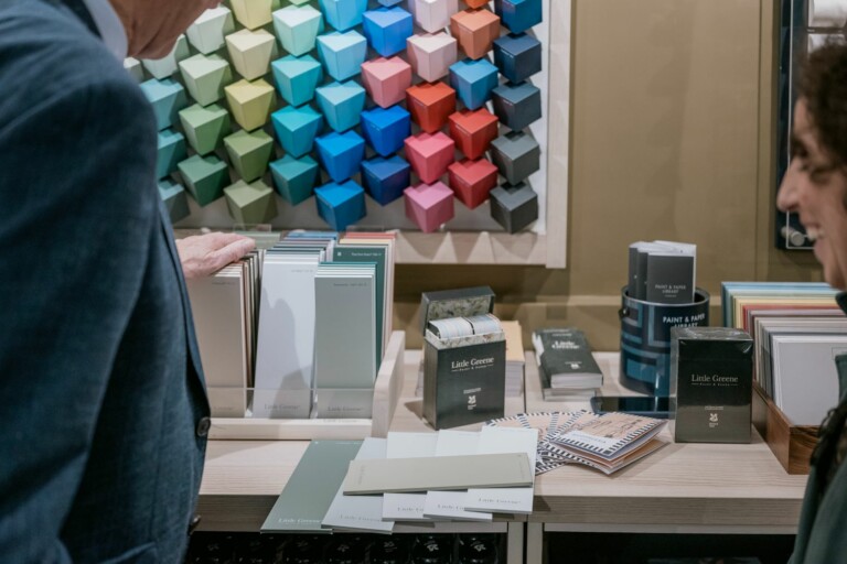 Little Blu, il nuovo spazio di Blu di Prussia con Little Greene