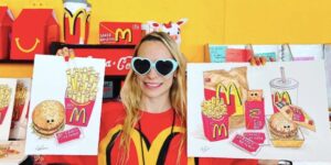 L’artista Lucy Sparrow ha ricostruito a Miami un intero McDonald’s in feltro