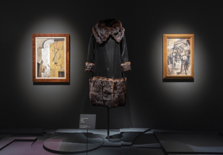 Picasso/Chanel. Exhibition view at Museo Nacional Thyssen-Bornemisza, Madrid 2022. Courtesy Museo Nacional Thyssen Bornemisza