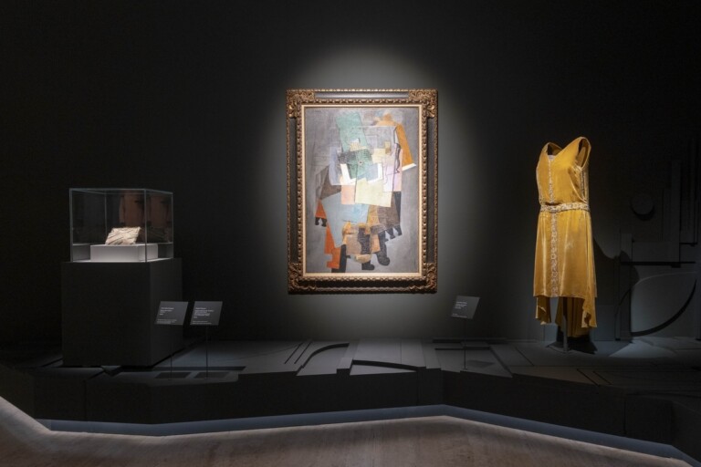 Picasso/Chanel. Exhibition view at Museo Nacional Thyssen-Bornemisza, Madrid 2022. Courtesy Museo Nacional Thyssen Bornemisza