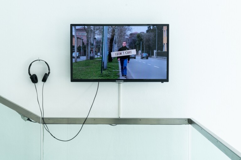 Sven Sachsalber, Turning pain into power, exhibition view at Kunst Merano Arte. Photo Ivo Corrà