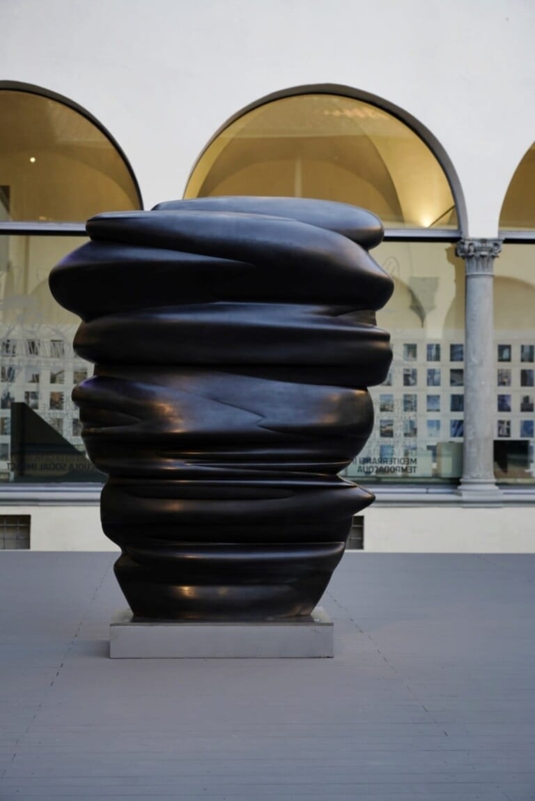 Tony Cragg, Transfer, exhibition view at Museo Novecento, Firenze, 2022. Photo Alessandra Cinquemani