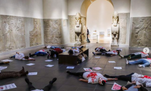 Le proteste delle donne iraniane finiscono in una performance al Metropolitan di New York