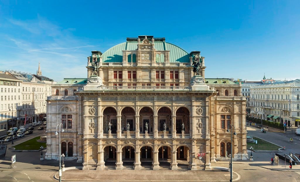 La monumentale faccita principale del Wiener Staatsoper. Photo Wiener Staatsoper / Michael Pöhn