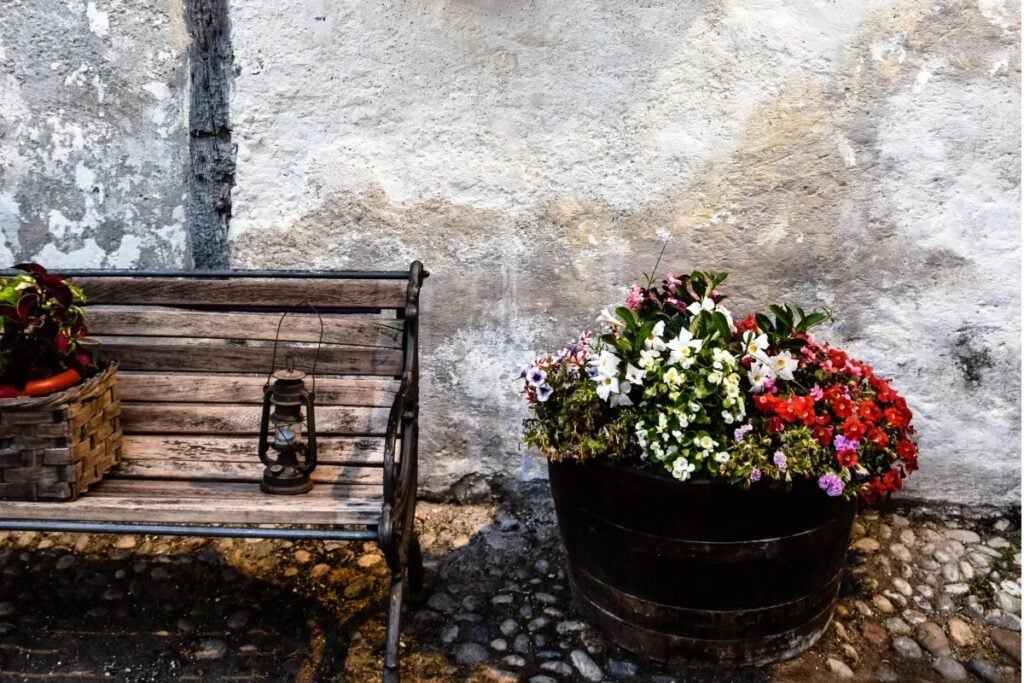 Il Piemonte punta tutto sull’arte romantica. Concorso per realizzare panchine e urban art