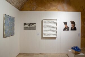 La mostra itinerante Hommage in Puglia: artisti vivi omaggiano i colleghi che non ci sono più