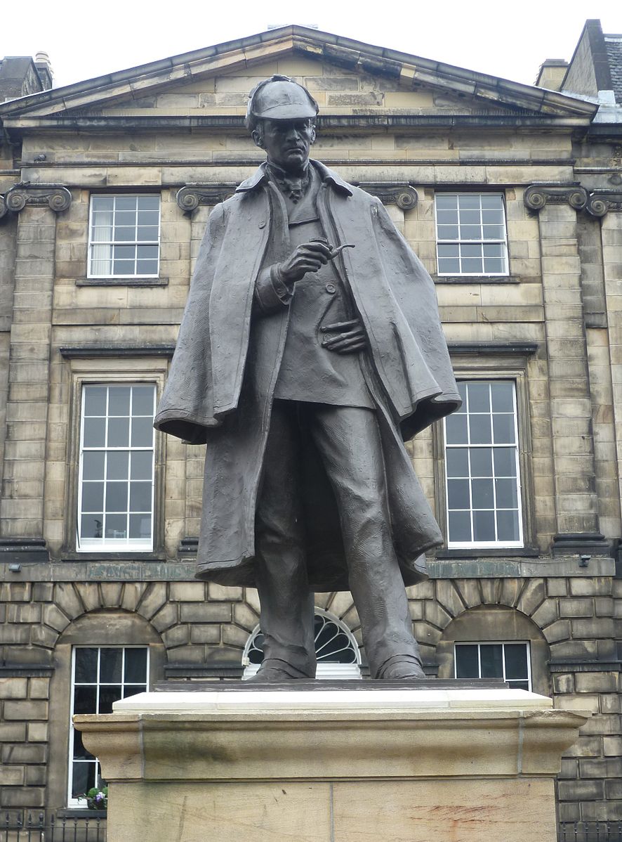 La statua di Sherlock Holmes a Edimburgo ph Kim Traynor