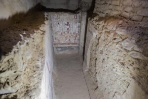 Scoperta a Saqqara la mummia più antica d’Egitto