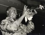 Louis Armstrong in “Louis Armstrong Black & Blues”, ora disponibile su Apple TV+