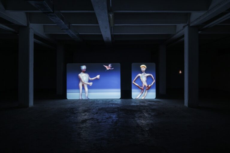 Massimo Grimaldi, Iridescent Island, double screen slideshow, 2022, installation view di “Tomorrow’s Iridescence”, ZERO… Milan, 2022