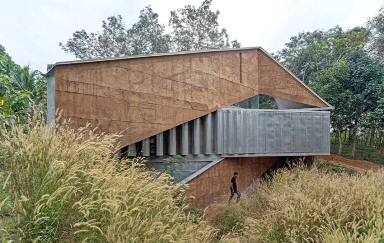 Wallmakers, Shikhara Residence, Pothencode, India, 2020. Photo © Jino Sam