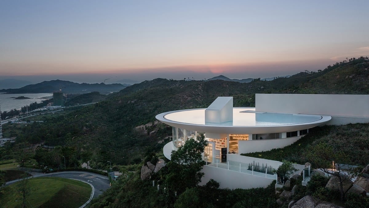 Water Drop Library. Image copyright Shuangyue Bay Real Estate