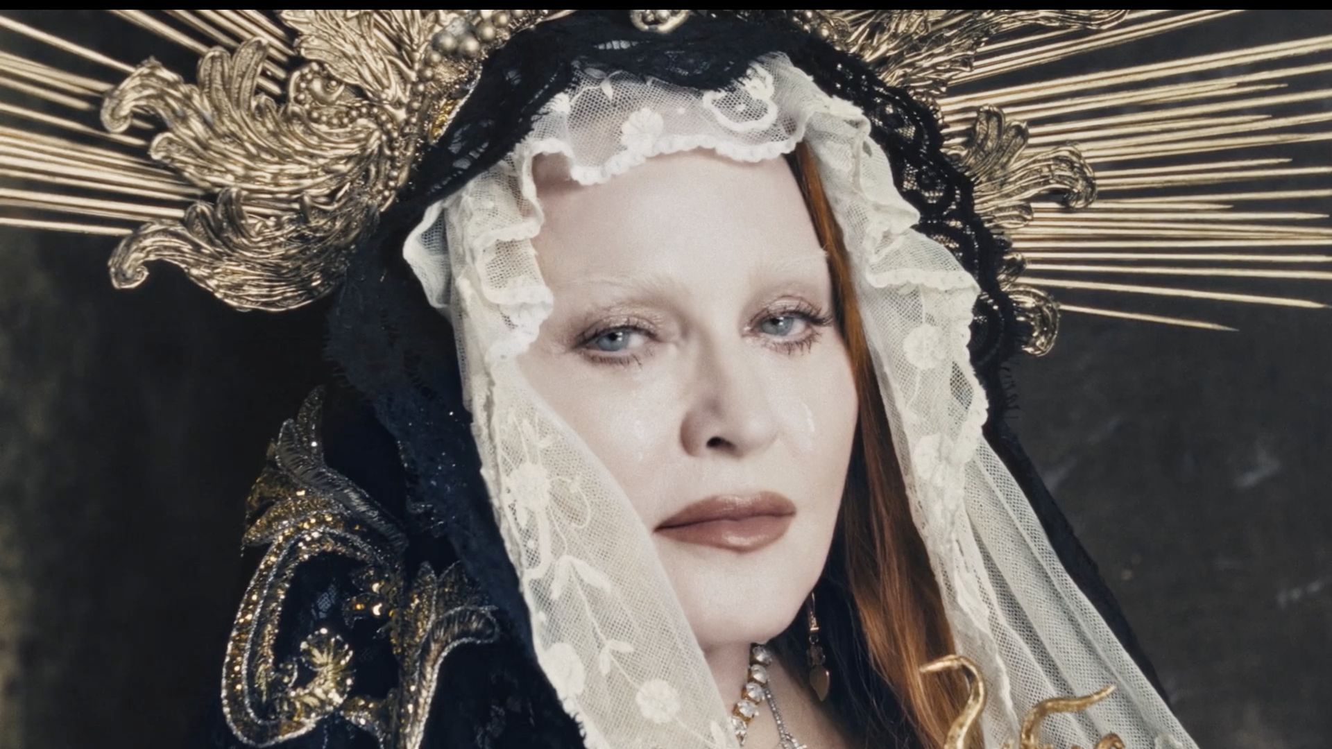 Il video "Enlightenment" di Madonna per Vanity Fair