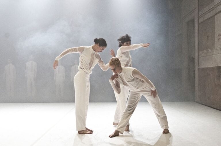 Cob compagnia Opus Ballet, White Room, photo Giuseppe Distefano