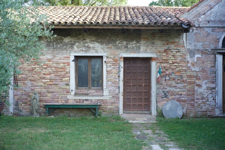 Redentore, Venezia, Antiche officine, Ristoro. Photo Guido Guidi, 2021