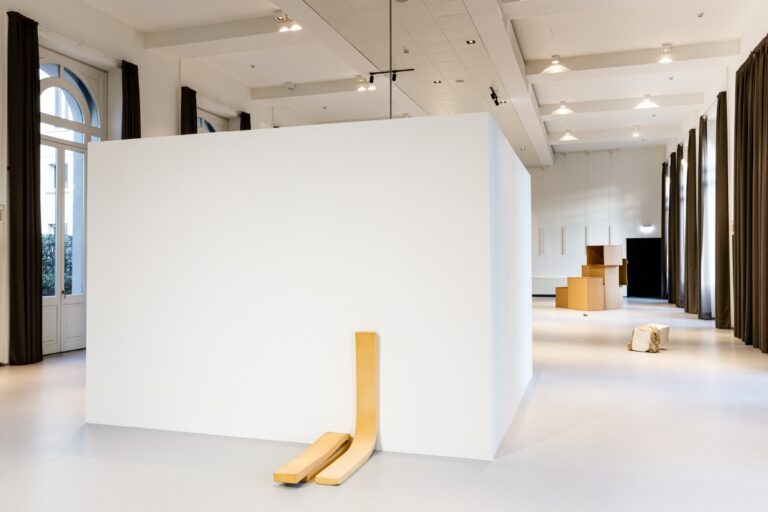 Bettina Buck, Finding Form, installation view at Sala Convegni Banca di Bologna, Palazzo De' Toschi, 2023